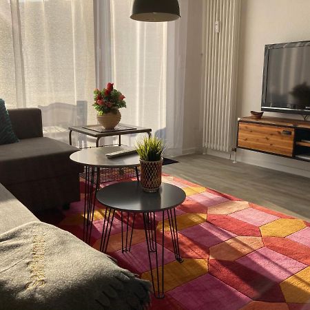 Living At Saarpartments -Adults Only- 2 Bedroom, Netflix - Business & Holiday Apartments For Long- And Short Term Stay, 3 Min To Train Station, Secure E-Bike Parking! ซาร์บรึคเคน ภายนอก รูปภาพ
