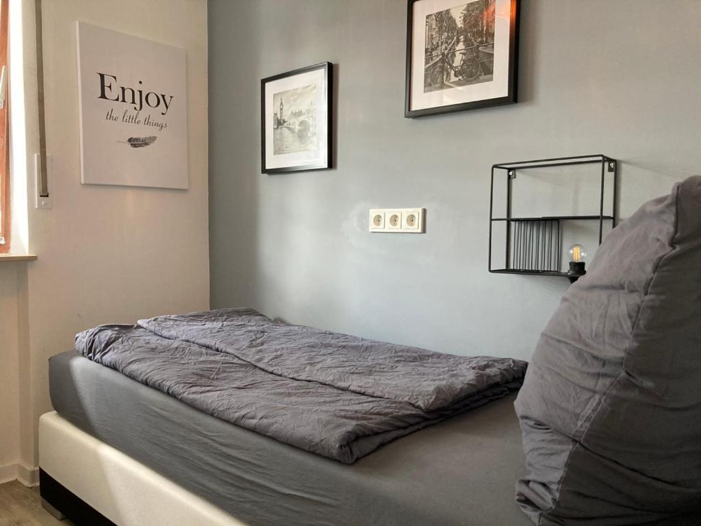 Living At Saarpartments -Adults Only- 2 Bedroom, Netflix - Business & Holiday Apartments For Long- And Short Term Stay, 3 Min To Train Station, Secure E-Bike Parking! ซาร์บรึคเคน ภายนอก รูปภาพ
