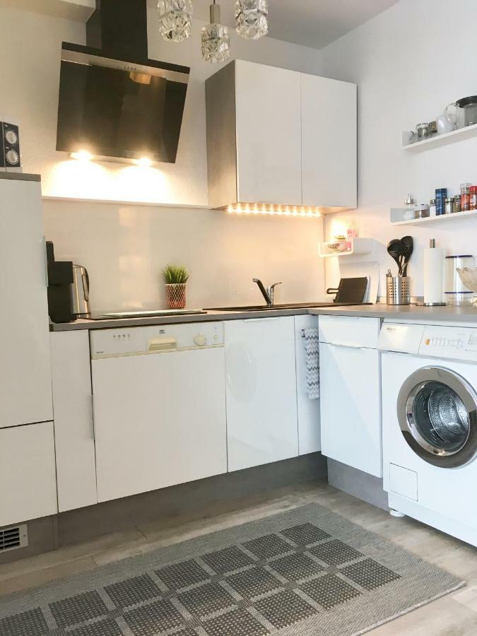 Living At Saarpartments -Adults Only- 2 Bedroom, Netflix - Business & Holiday Apartments For Long- And Short Term Stay, 3 Min To Train Station, Secure E-Bike Parking! ซาร์บรึคเคน ภายนอก รูปภาพ